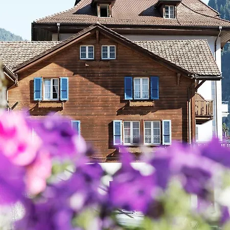 Steinbock Herberg Lauterbrunnen